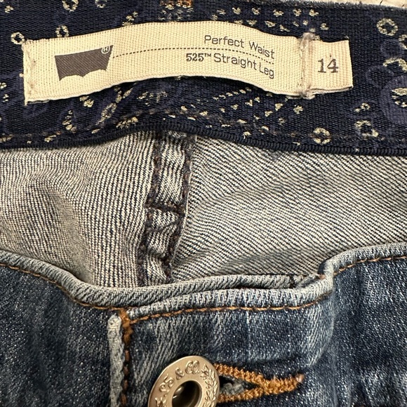 Levi’s Perfect Waist 525 Straight Leg Jeans Medium wash Size 14 - Picture 3 of 5